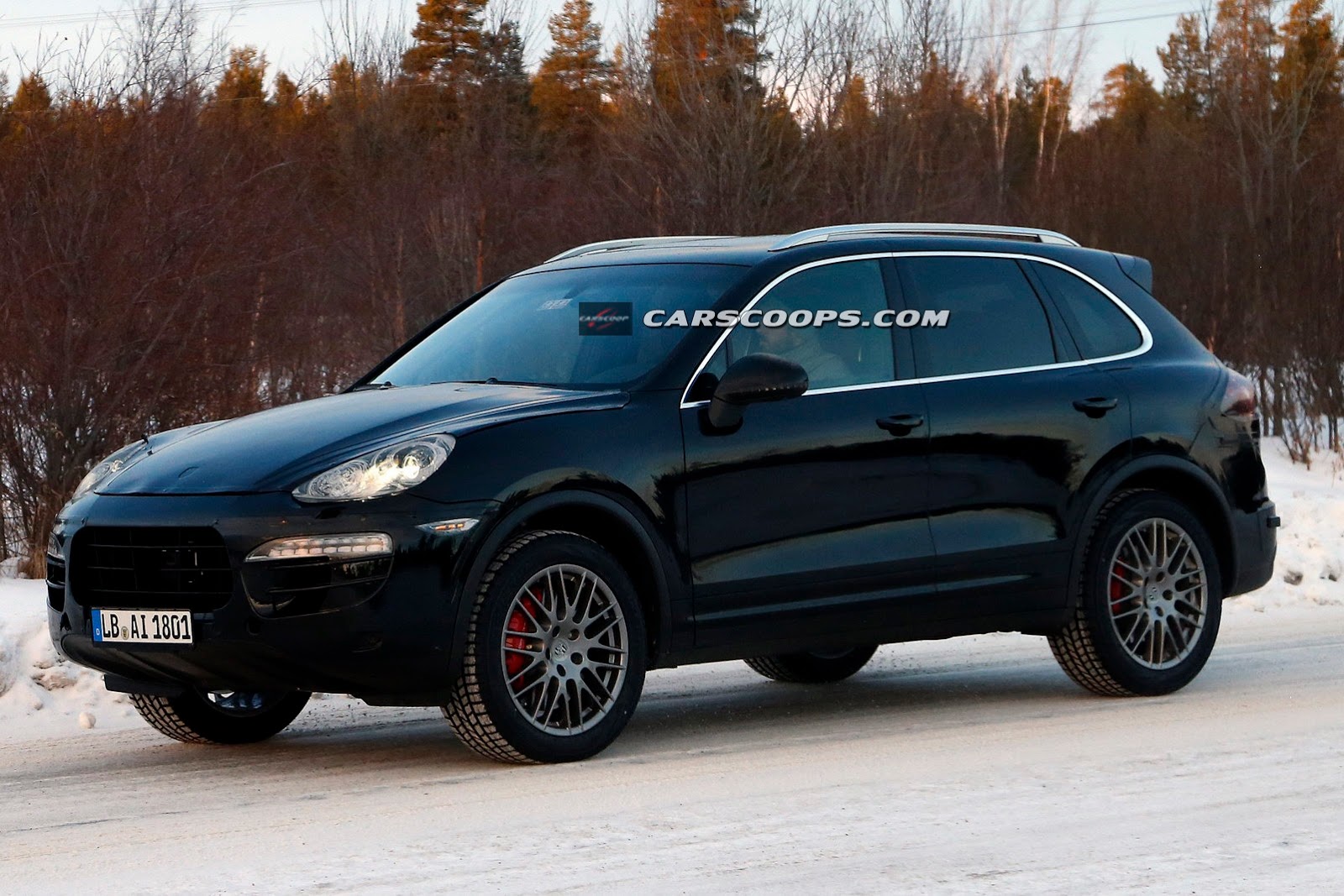 [2015-Porsche-Cayenne-FL-2%255B3%255D.jpg]
