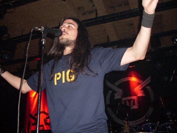 [226351_1048372443453_1049952047_171314_8246_n%255B2%255D.jpg]