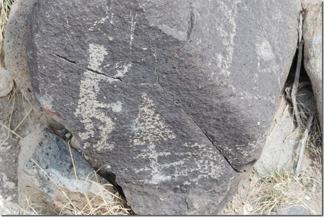 04-12-13 A Three Rivers Petroglyph Site 051