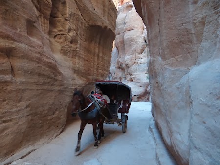 14. Siq.JPG