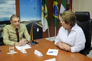 Reunião com o presidente da Câmara Municipal - Elisa Elsie (1)