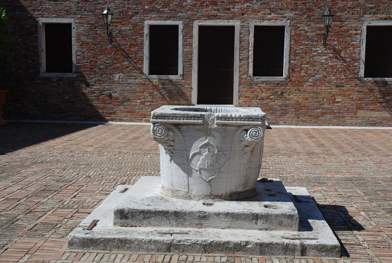 Chiostro_mad_orto_11.jpg