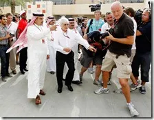 Bernie Ecclestone con il principe del Bahrain