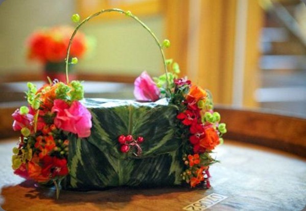 francoise flower-purse-with-fushia-orange-and-chartreuse-flowers-Vista-Hills-Françoise-Weeks photo jessica hill francoise flower-purse-with-fushia-orange-and-chartreuse-flowers-Vista-Hills-Françoise-Weeks photo jessica hill