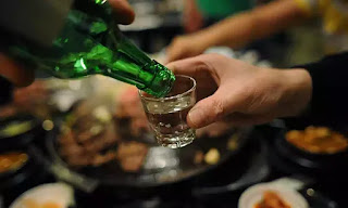 Câu chuyện không lái xe khi uống rượu, chưa bao giờ sống động đến thế. Trong khi chúng ta chỉ cần bỏ ra vài chục nghìn, vứt đi một chút sĩ diện hão và gọi xe ôm hay taxi. Câu chuyện không lái xe khi uống rượu, chưa bao giờ sống động đến thế. Trong khi chúng ta chỉ cần bỏ ra vài chục nghìn, vứt đi một chút sĩ diện hão và gọi xe ôm hay taxi.