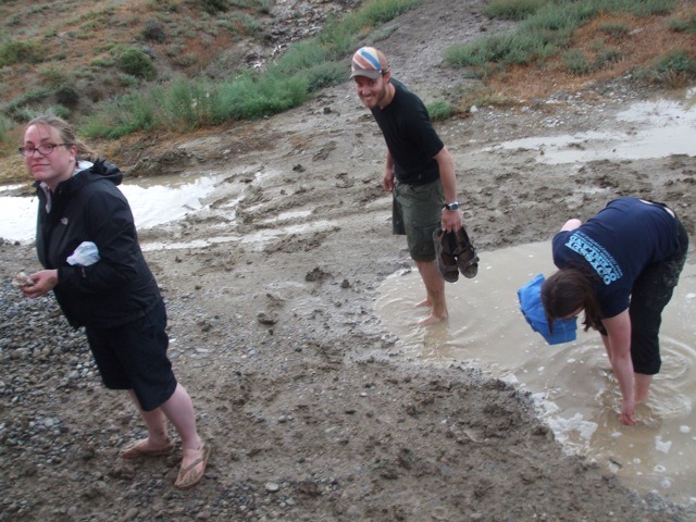 [cleaning%2520up%2520in%2520a%2520puddle%2520Mary%2520James%2520and%2520Mahala%2520after%2520mud%2520volcano%2520fun%255B2%255D.jpg]