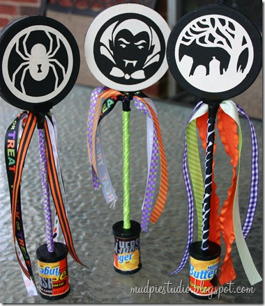 Halloween Wands by mudpiereviews.blogspot.com
