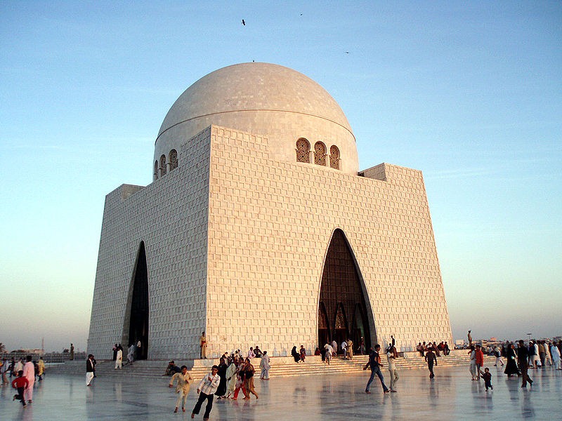 [Jinnah-Mausoleum3.jpg]