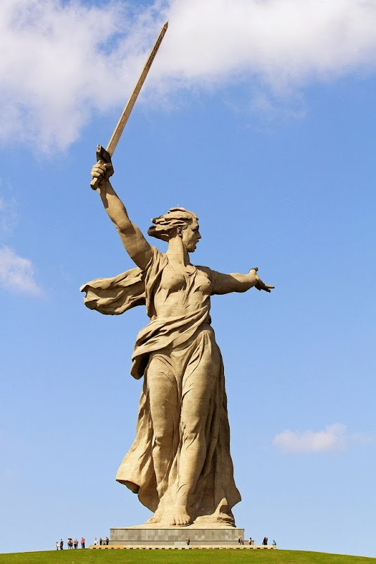 mamayev-kurgan-4 mamayev-kurgan-4