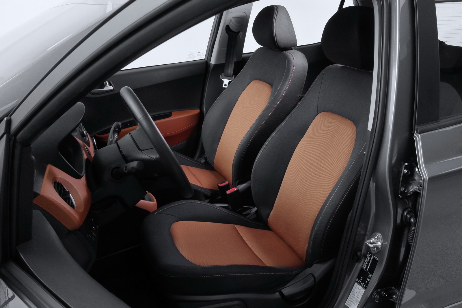 [Hyundai-i10-23%255B2%255D.jpg]