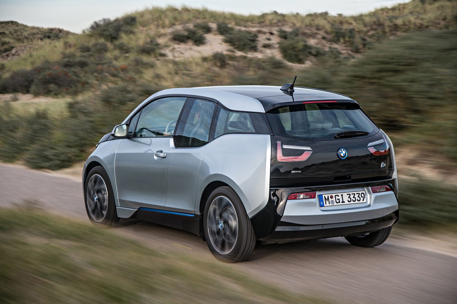 [2014-BMW-i3-84%255B2%255D.jpg]