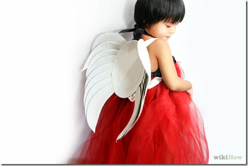 alas de angel con platos reciclados (1)