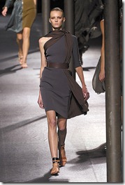 Lanvin-SPRING-2011-RTW-PODIUM-006_runway