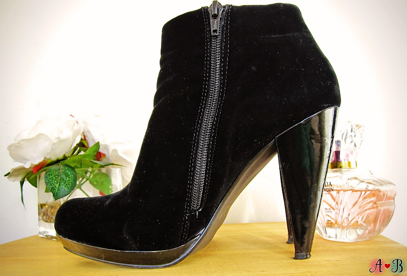 Velour Shoe Velour Shoe