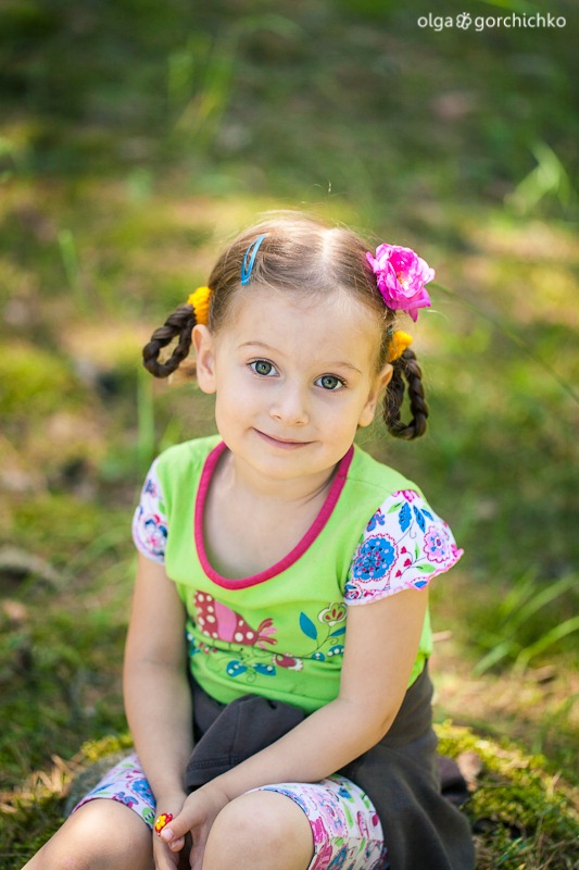 Летние фотографии Машеньки на даче_05