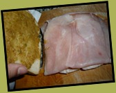 Piccoli sandwich con prosciutto cotto e patè di olive (3)