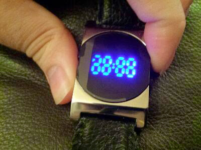 how to set time on led watch