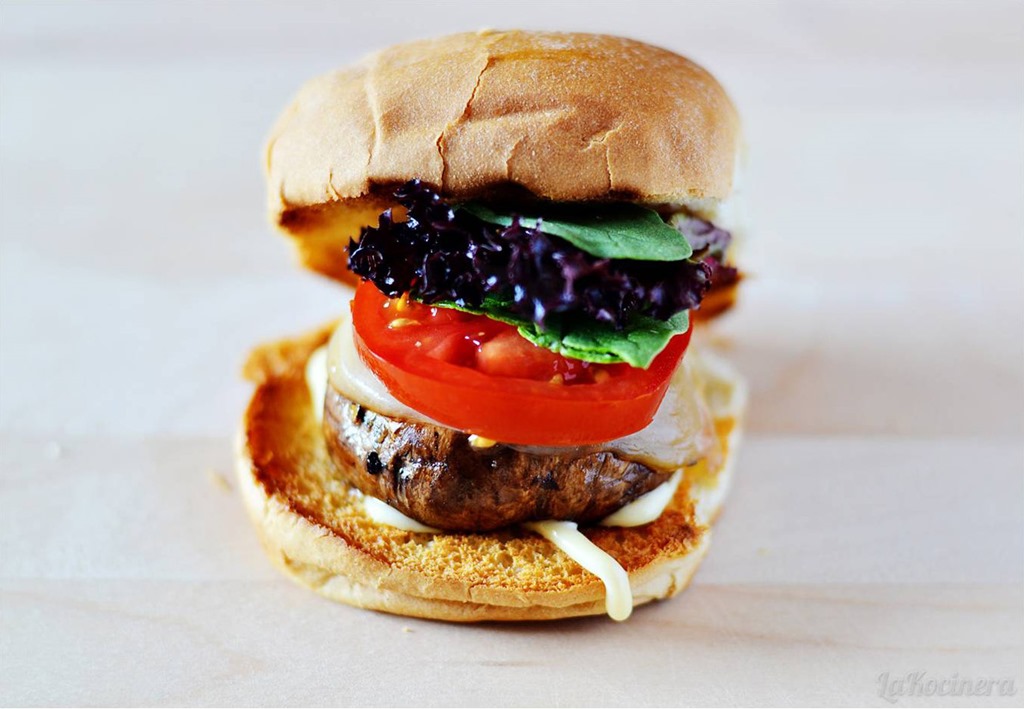 [mini-mushroom-burger-15.jpg]
