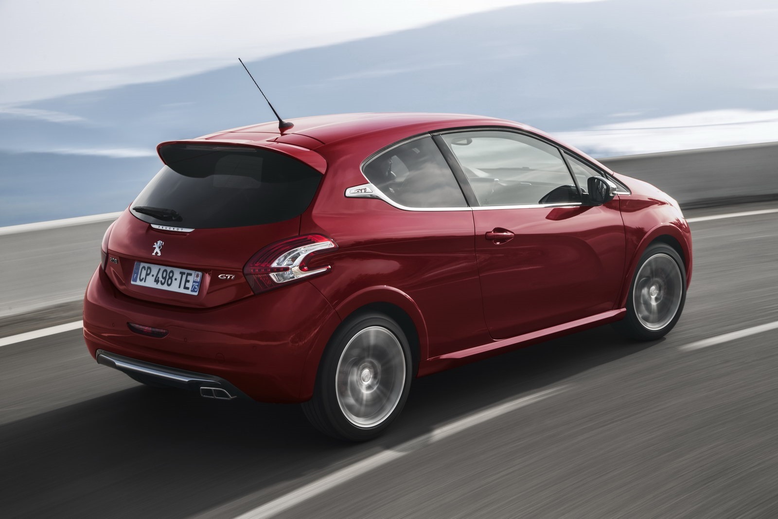 [Peugeot-208-GTi-5%255B2%255D.jpg]