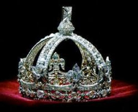 Corona pequeña de la reina Victoria - joyas del Reino Unido