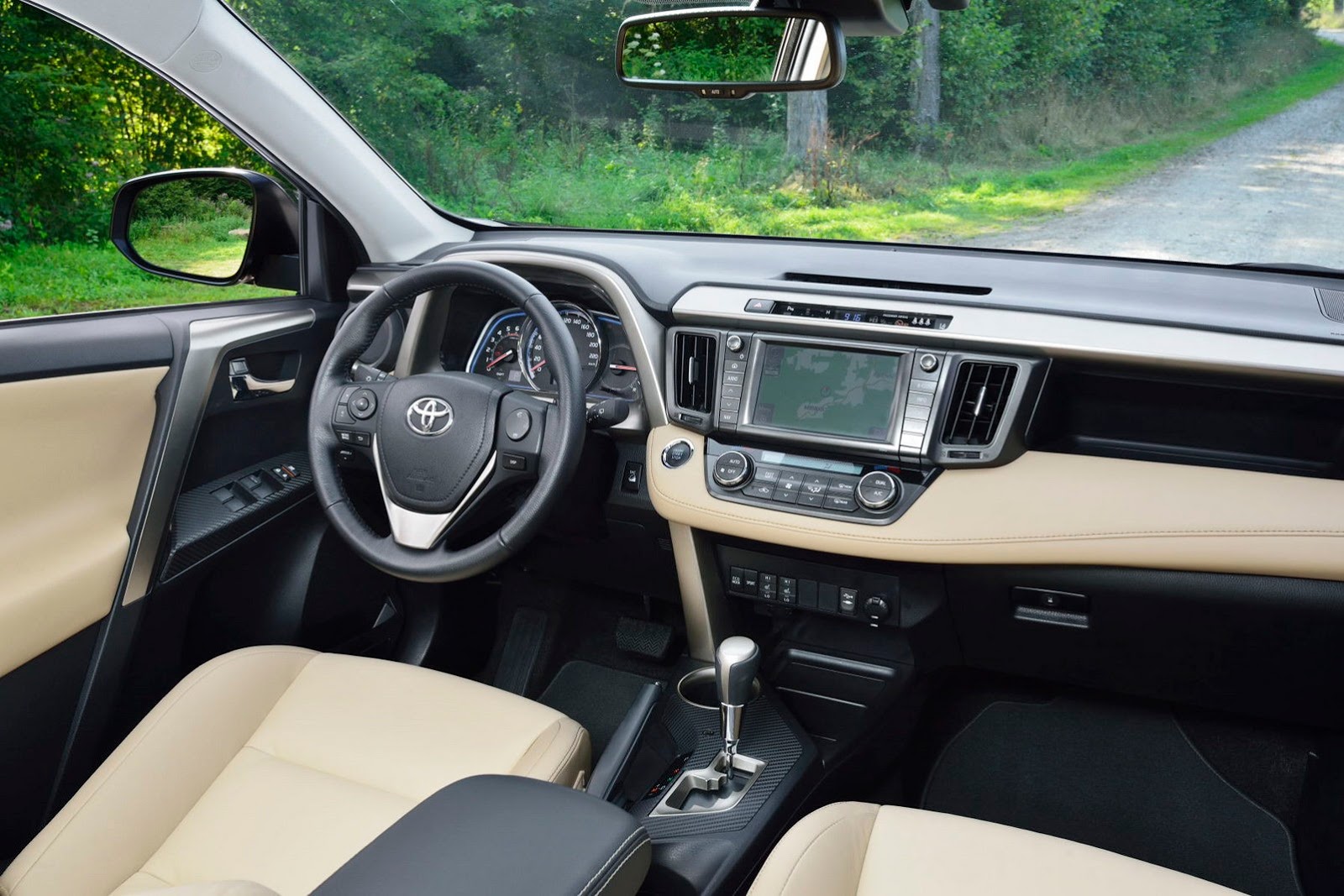 [Toyota-Rav4-37%255B2%255D.jpg]