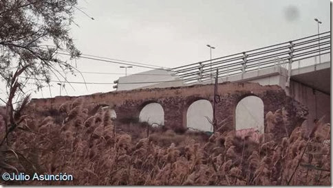 Elche - Acueducto junto al puente del Bimilenario