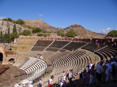 08. Tribune teatrul grec.JPG