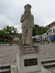 2014.07.20-005 statue de Lafleur