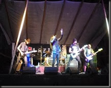 1377128_581778688524726_1130985833_n