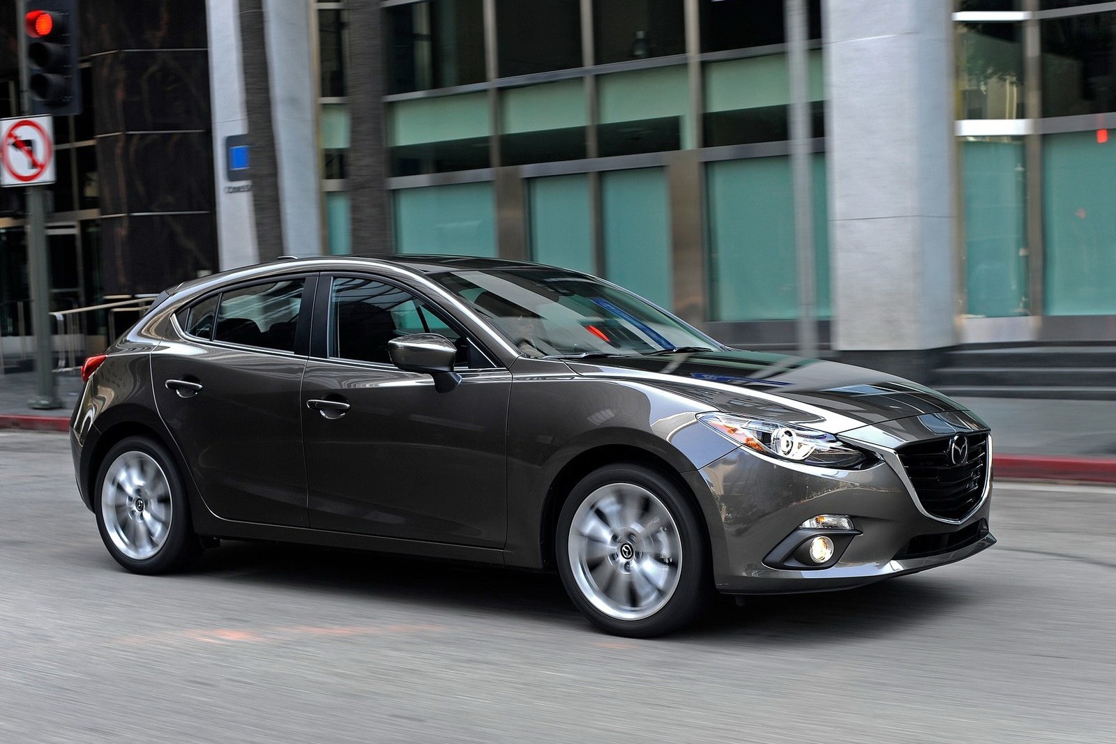 [Mazda3-5%255B2%255D.jpg]
