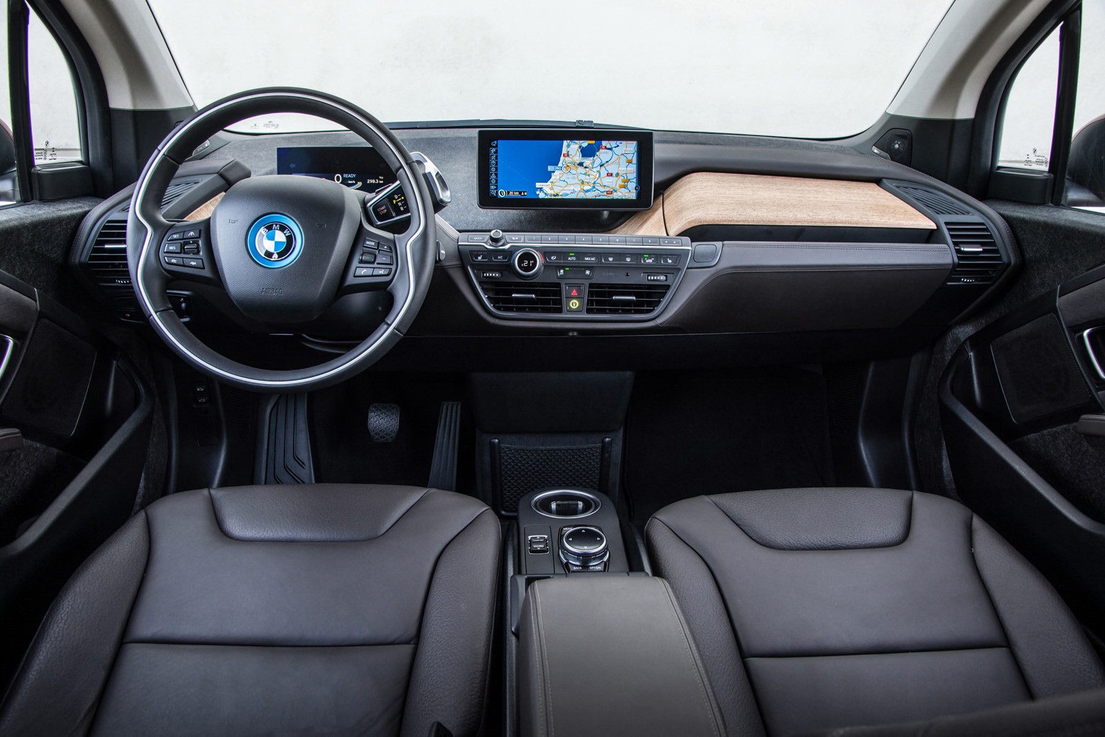 [2014-BMW-i3-37%255B2%255D.jpg]