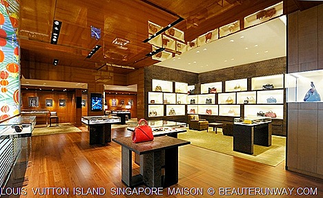 Louis Vuitton Island Singapore Interior High Walls and luxury fittings