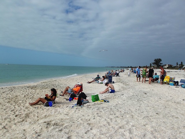 [Last%2520day%2520at%2520Nokomis%2520Beach%2520001%255B3%255D.jpg]