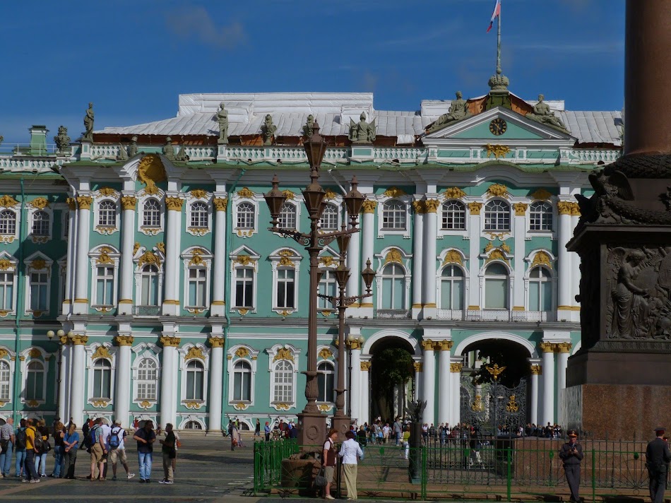 De la Paralela 45, la Paralela 60: St. Petersburg, orasul imperial