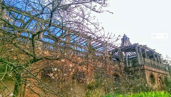 Hill Garden and Pergola toamna.jpg Hill Garden and Pergola toamna.jpg
