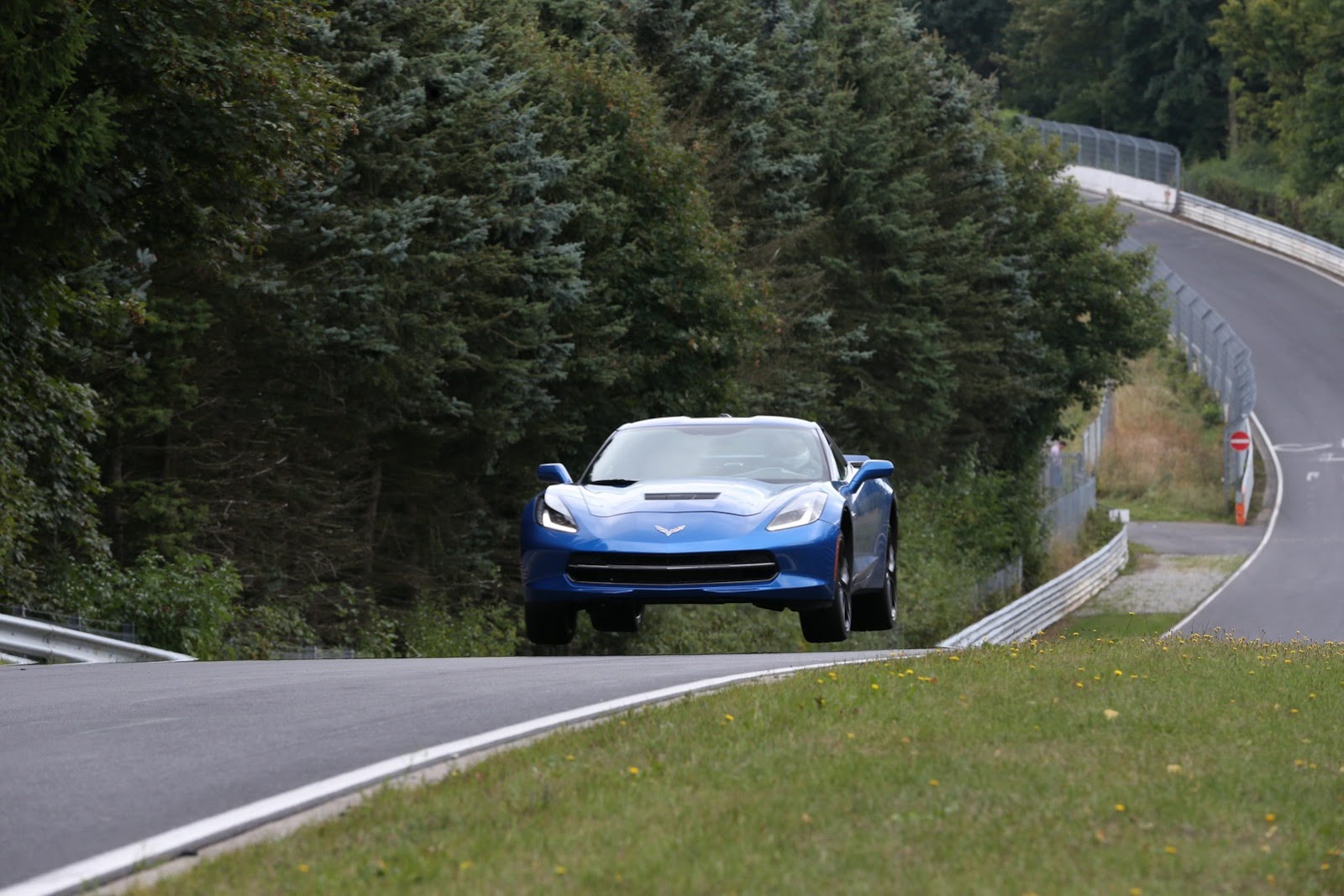 [Corvette-Stingray-6%255B2%255D.jpg]