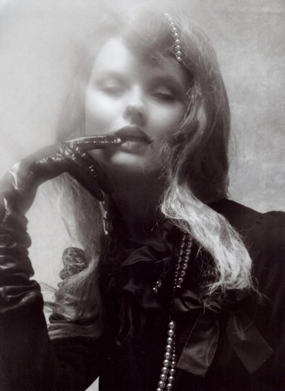 [vogue-italia-march-2008-reflections-of-glamour-meisel-14%255B5%255D.jpg]