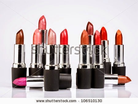 [stock-photo-lipsticks-on-white-background-106510130%255B3%255D.jpg]