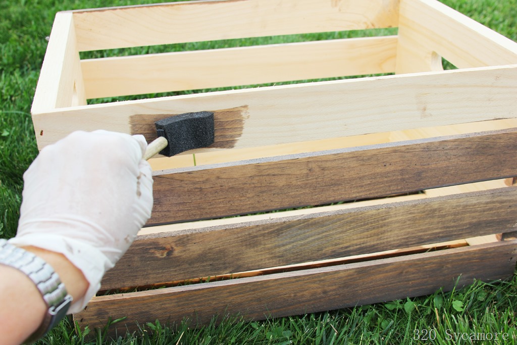 [staining-a-wood-crate3.jpg]