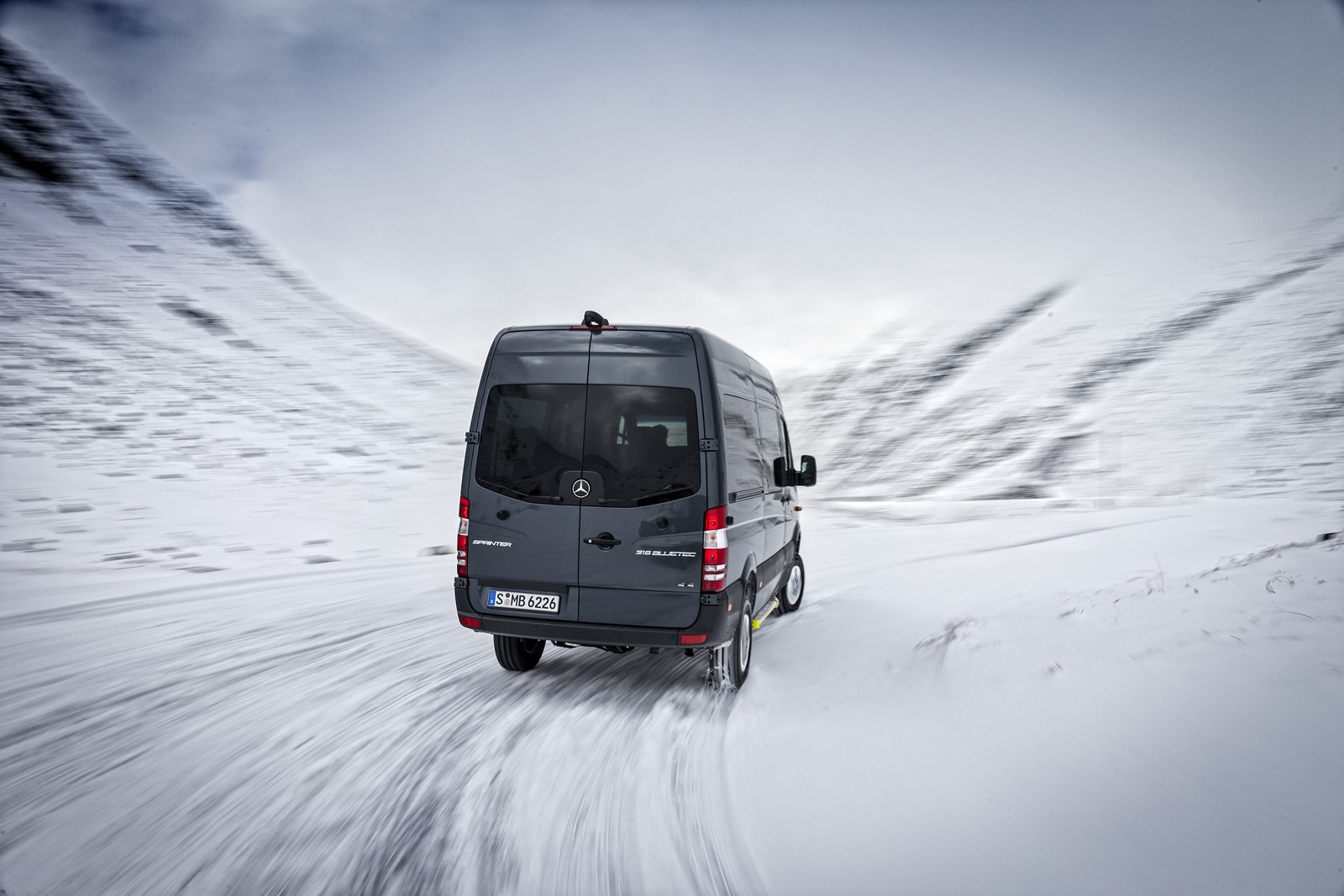 [Mercedes-Benz-Sprinter-4x4-58%255B2%255D.jpg]