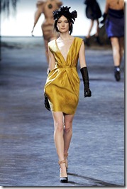 LANVIN-FALL-2011-RTW-PODIUM-046_runway