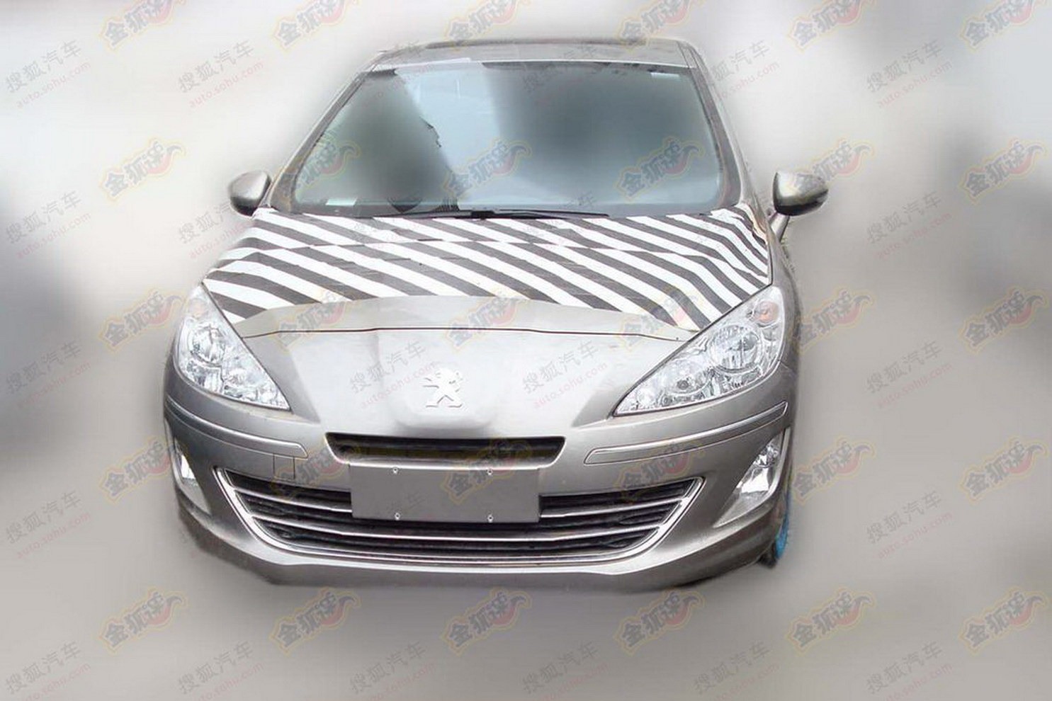 [2013-Peugeot-408-China-3%255B2%255D.jpg]