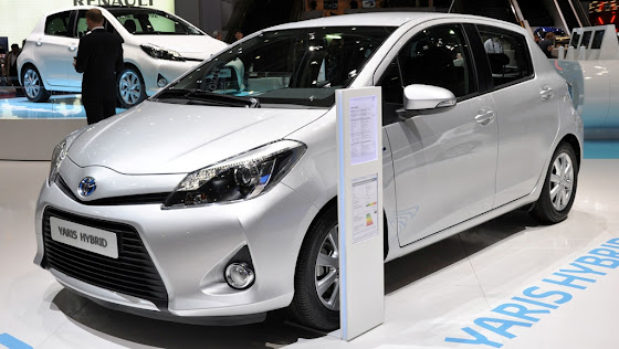 2013 Toyota Yaris Hybrid Detaylandı 