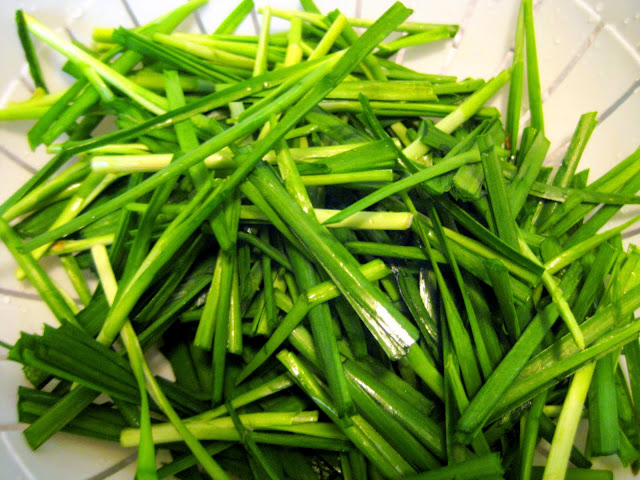 Giải nhiệt mùa hè với món canh hẹ ngon lạ 2