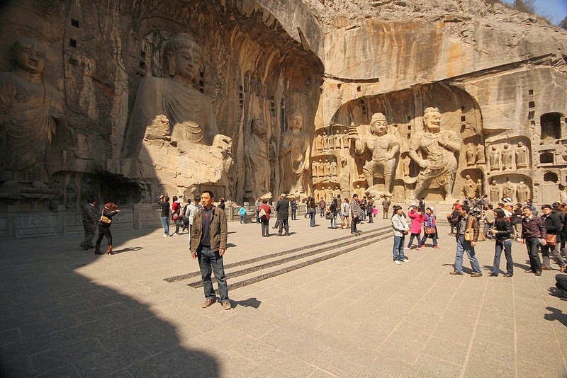 longmen-grottoes-10 longmen-grottoes-10