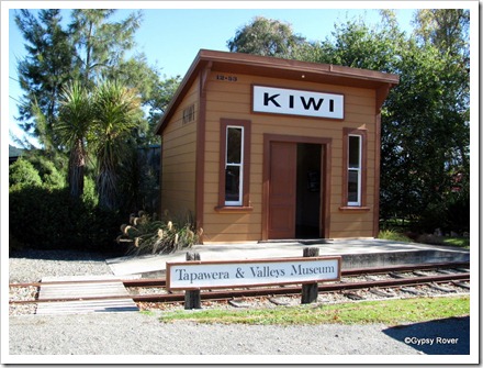 Replica of the Kiwi railway station at Tapawera. It was here women chain themselves to the rails to halt closure of the line.