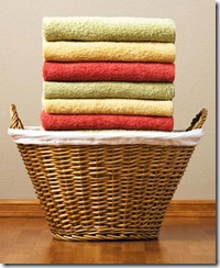 laundry_basket_with_folded_towels_1792499