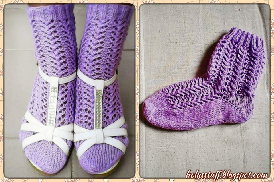 Free pattern: Violetta lacy knitted socks | Holy's stuff