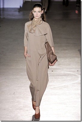 PHILLIP-LIM-FALL-RTW-2011-PODIUM-016_runway