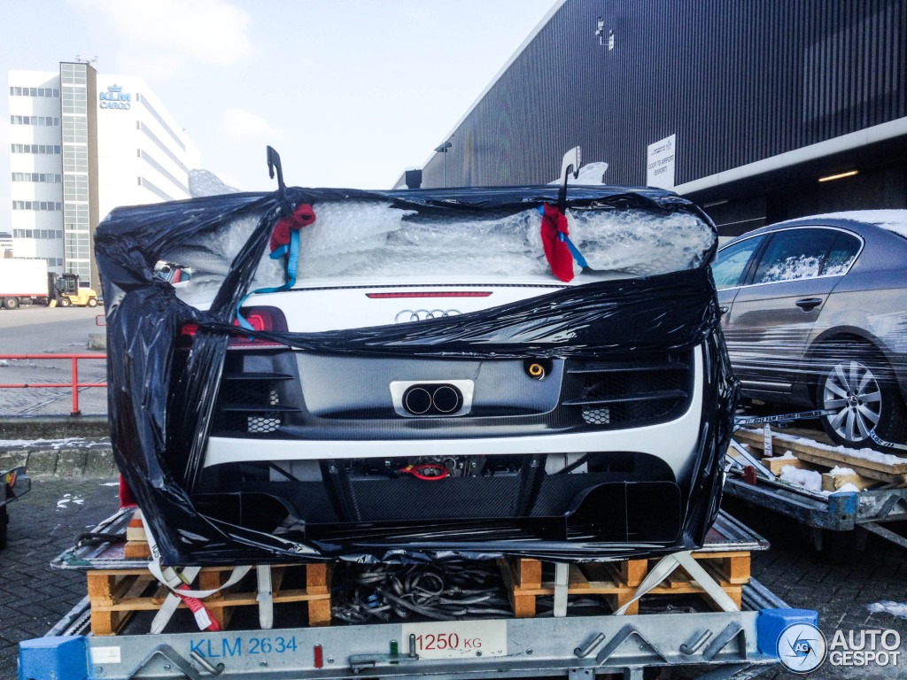 [AudiR8_2013_3%255B3%255D.jpg]
